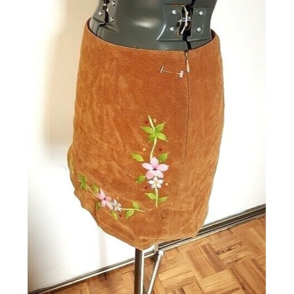 3/$28 Y2K Vintage Jungle  mini faux suede floral print embroidered skirt S - Picture 4 of 7